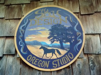 studio_sign