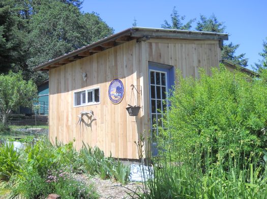 Just a few odds and ends to finish, but pretty much done!